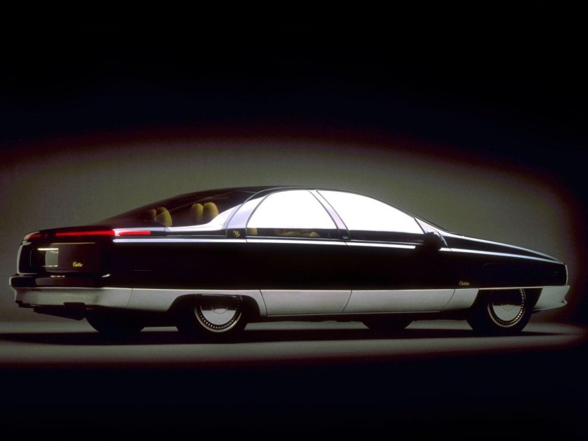 1988 Cadillac Voyage