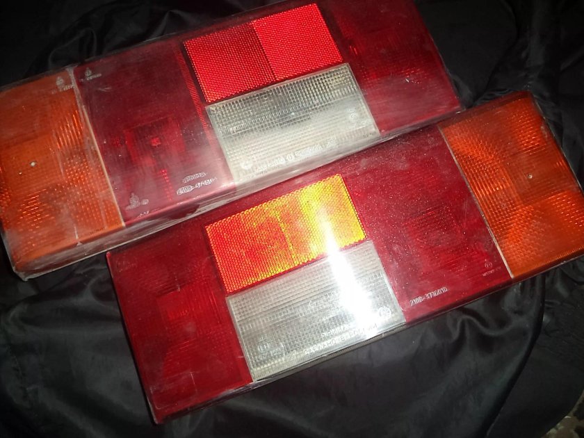 Сплошной задний стопарь ВАЗ 21099