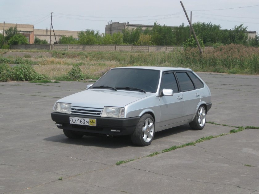 ВАЗ 2109 серая