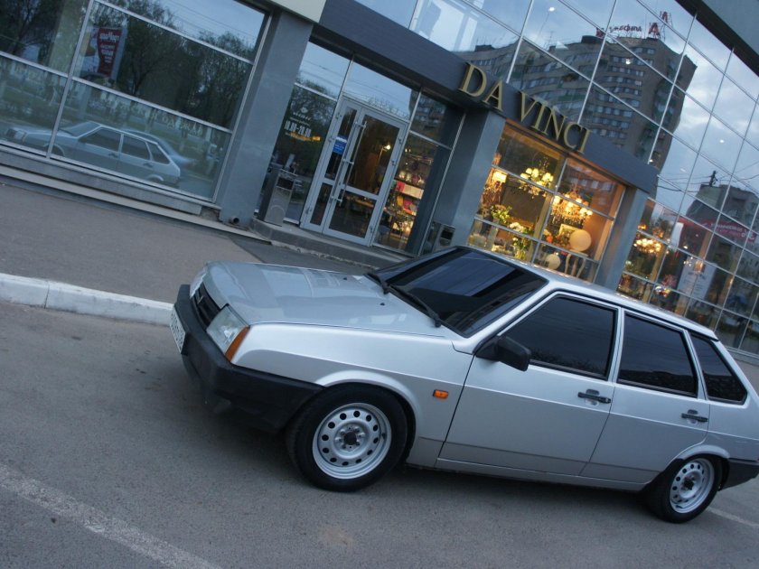 ВАЗ 2109 серая тонированная