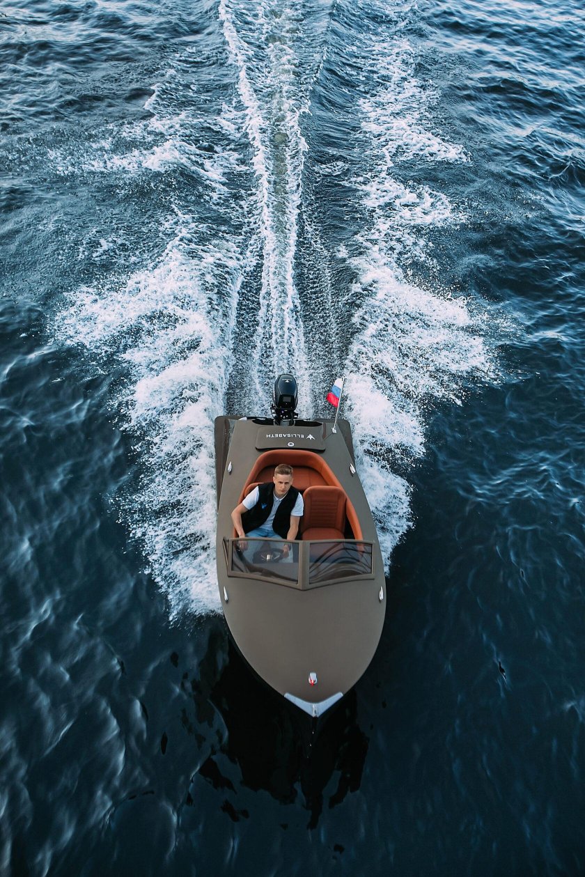 Электрокатер Elizabeth