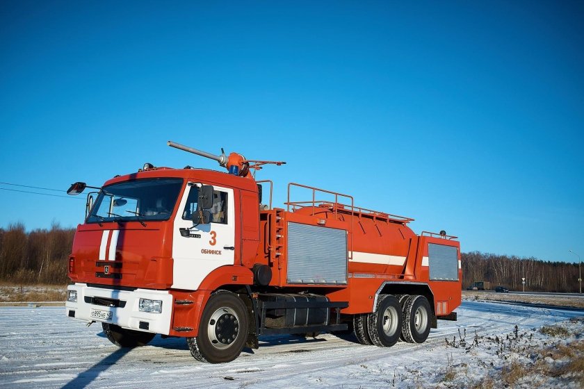 Пожарный автомобиль порошкового тушения