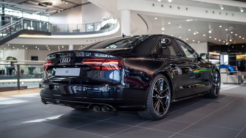 Audi s8 Plus