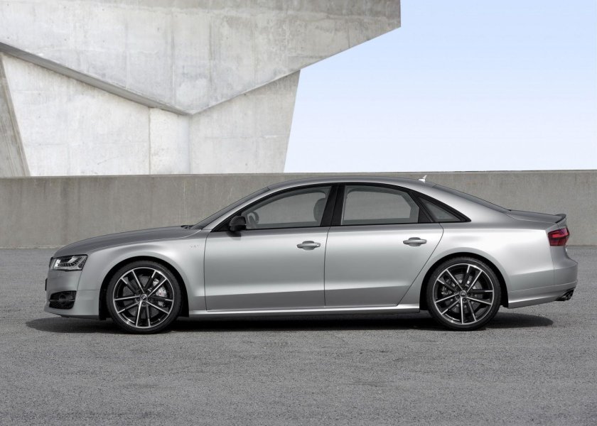 Audi s8 d4 2015