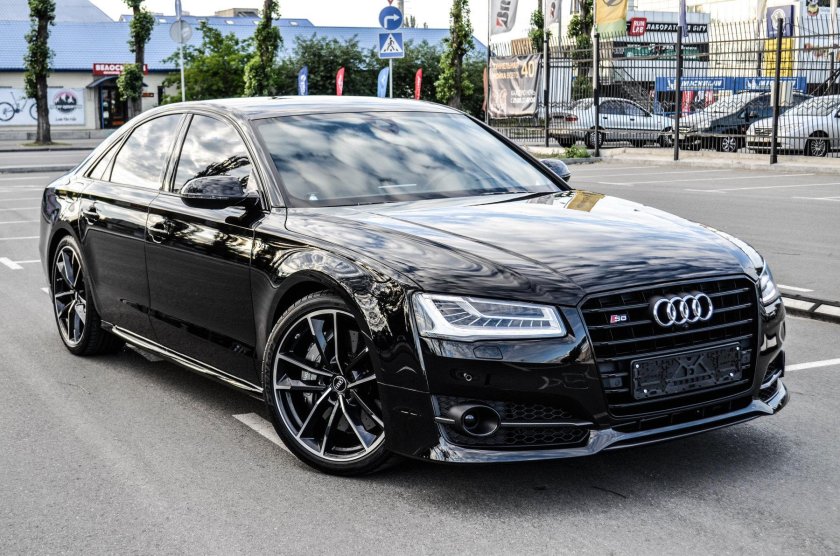 Audi s8 Plus