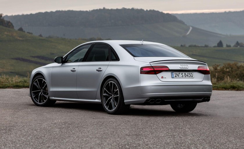 Audi s8 Plus