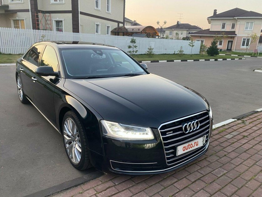 Ауди а 8 2015