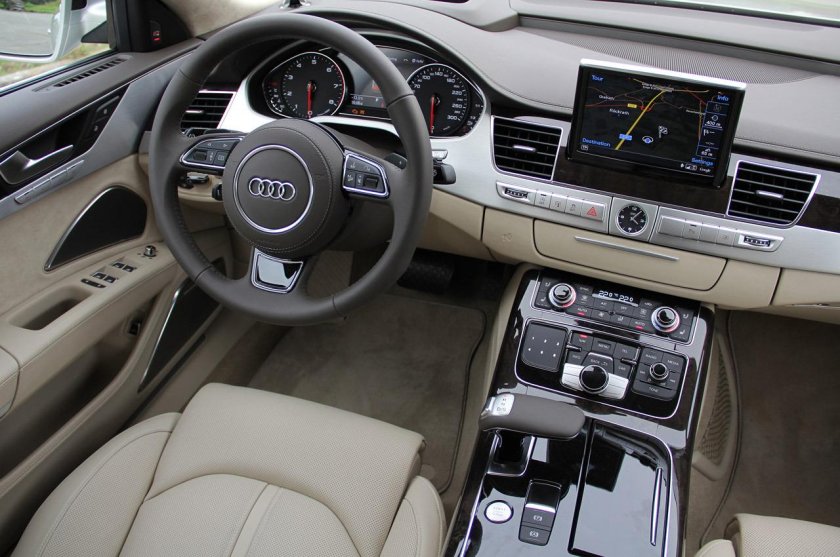 Audi a8 2016