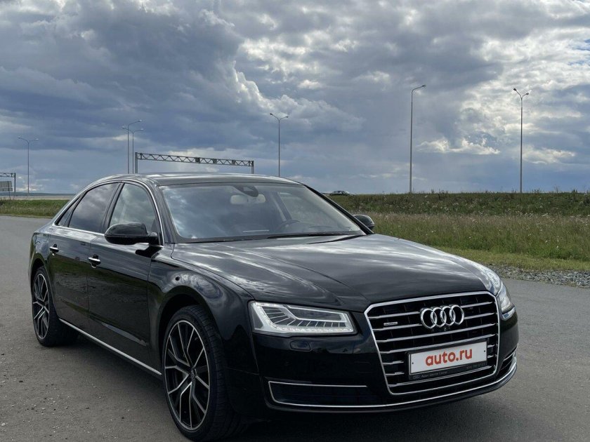 Audi a8 III (d4)