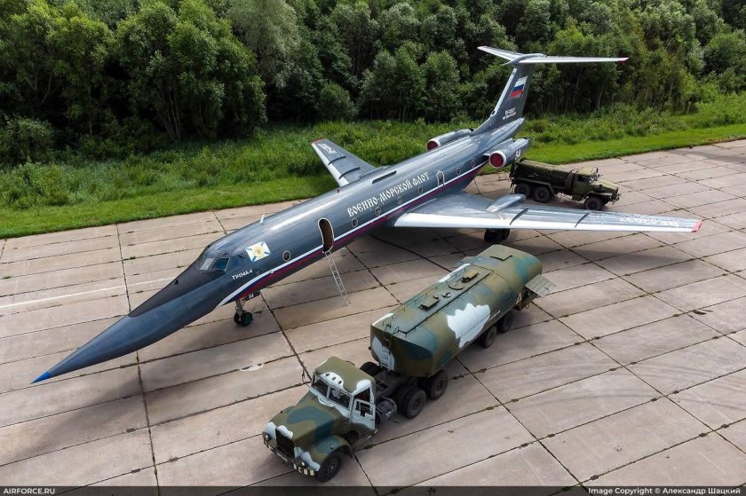 Ту-134 УБЛ черная Жемчужина