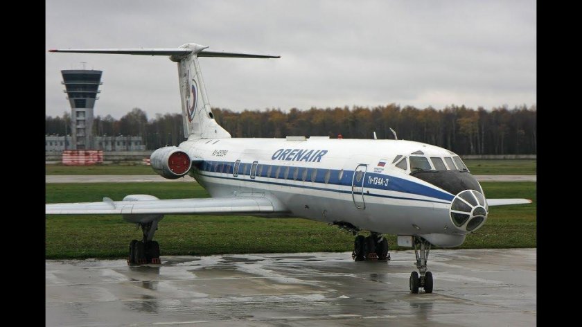Самолет ту 134