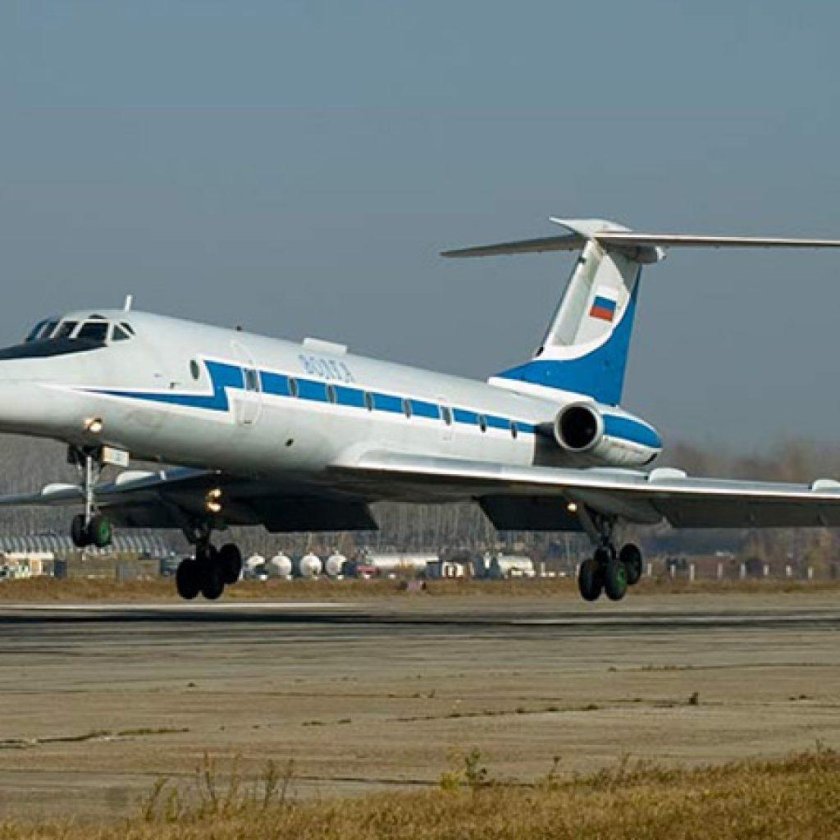Самолет ту-134 УБЛ