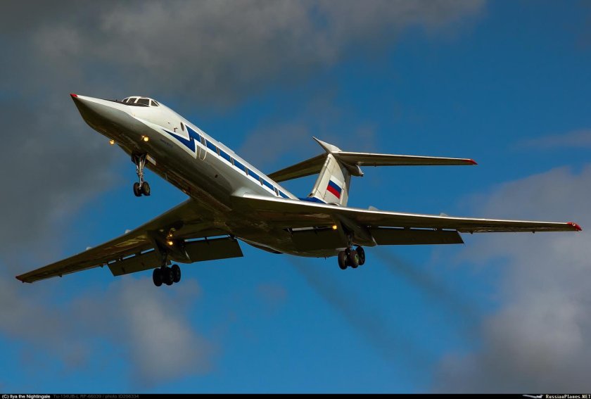 Самолет ту-134 УБЛ