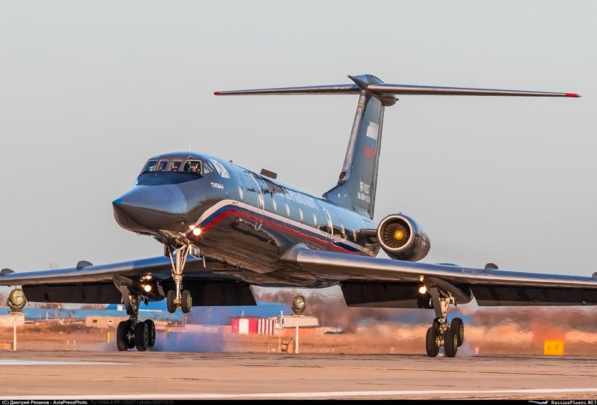 Ту-134 УБЛ черная Жемчужина