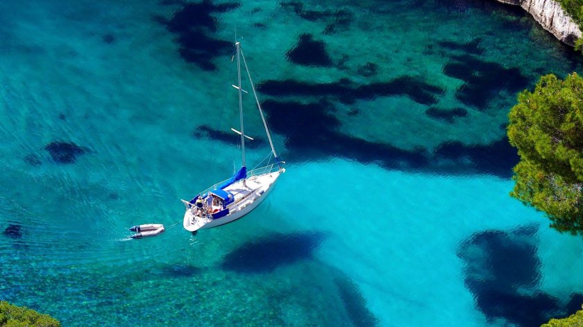 Прозрачная вода