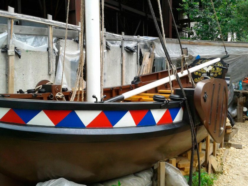 Ботик Петра 1