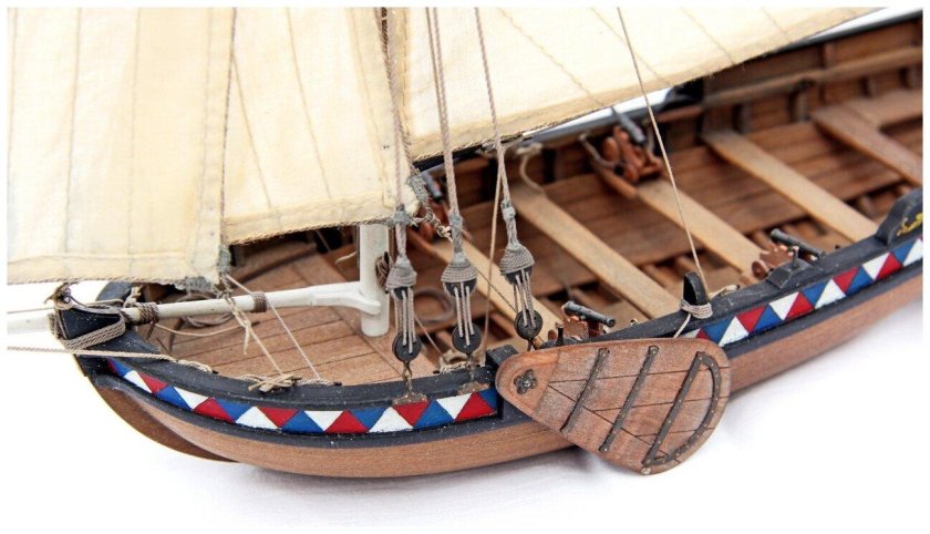 Ботик Петра 1 модель 1/24