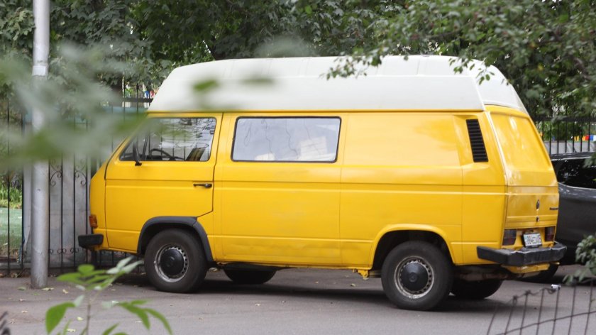 Транспортёр Фольксваген т2 с высокой крышей