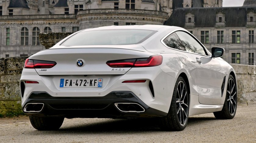 BMW 8 2018