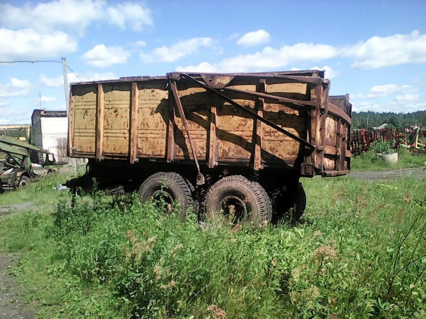 Прицеп тракторный Сармат-9557