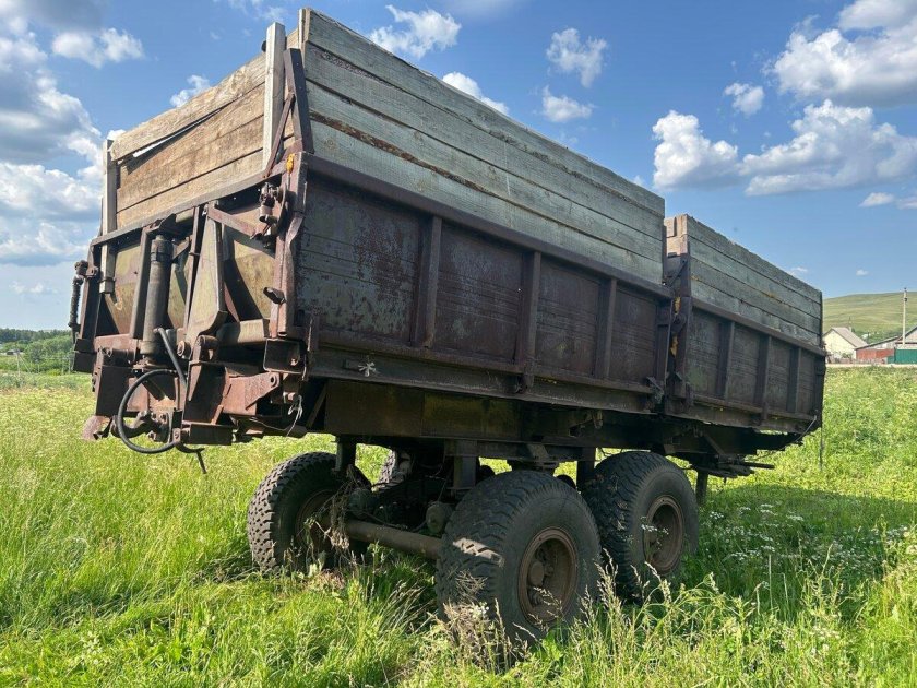 Тракторный прицеп 2 птс 4