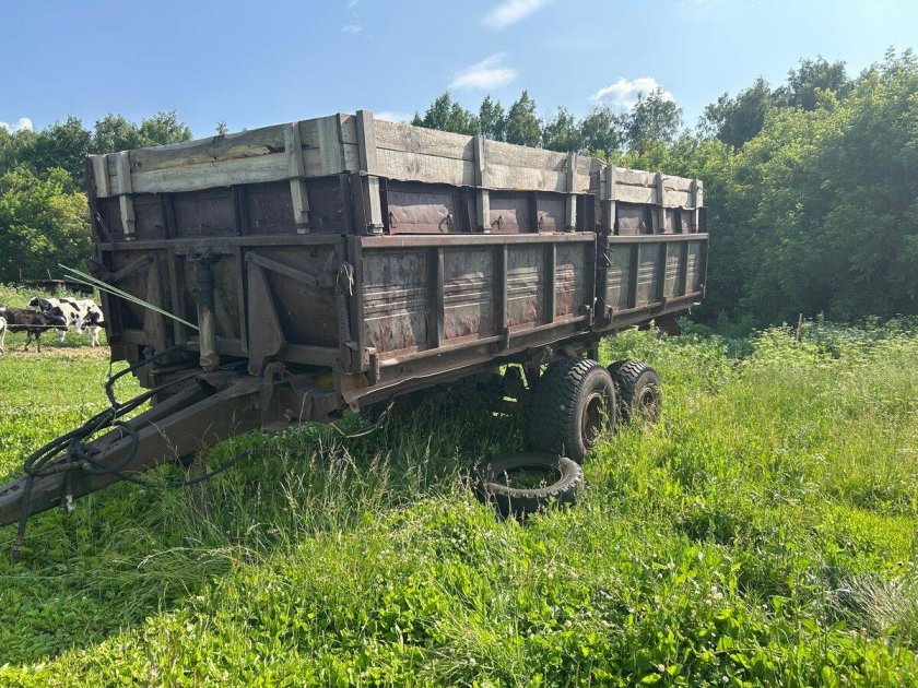 Прицеп тракторный 2 птс 4