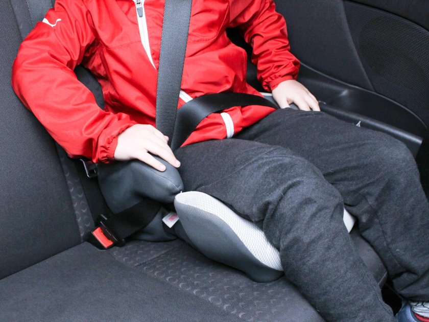 Бустер автомобильный Isofix