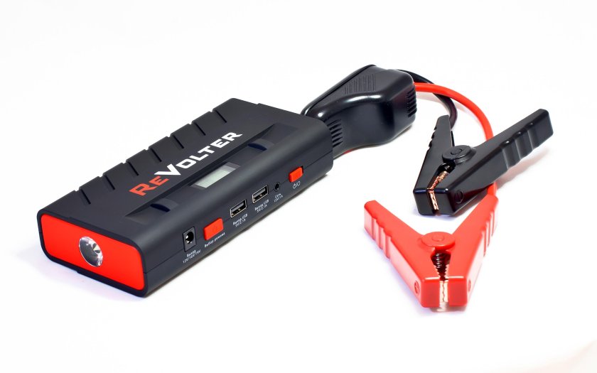 Пусковое устройство Revolter Nitro