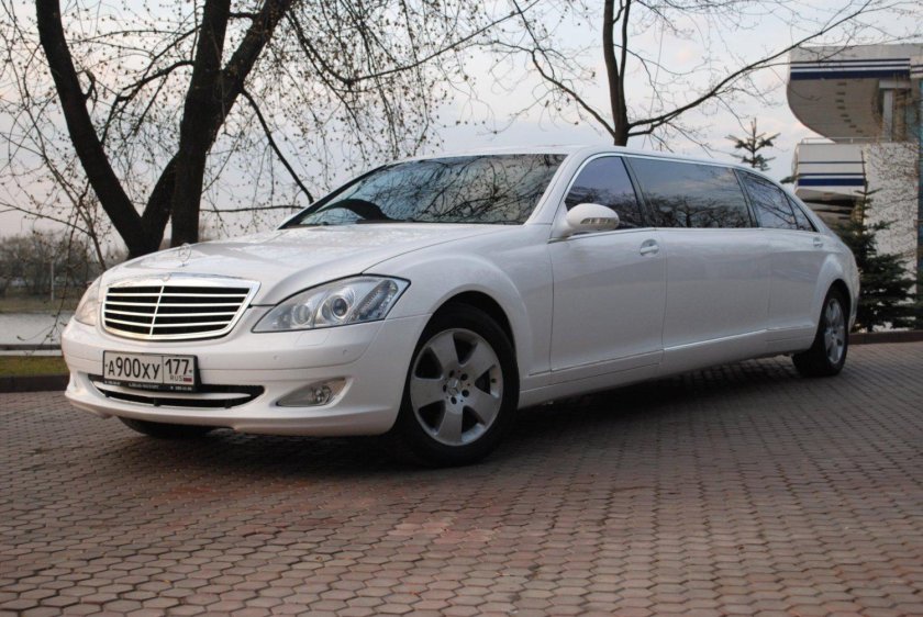 Мерседес Пульман 221