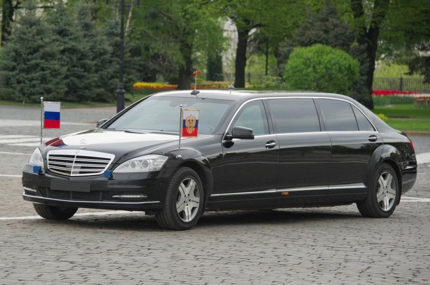 Mercedes s600 Pullman Guard