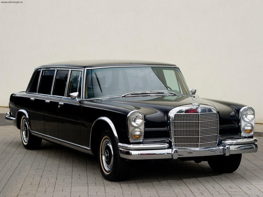 Mercedes-Benz 600 Pullman Limousine