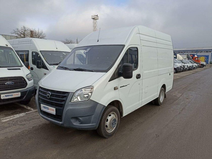 Белая Газель номера 422 58 регион