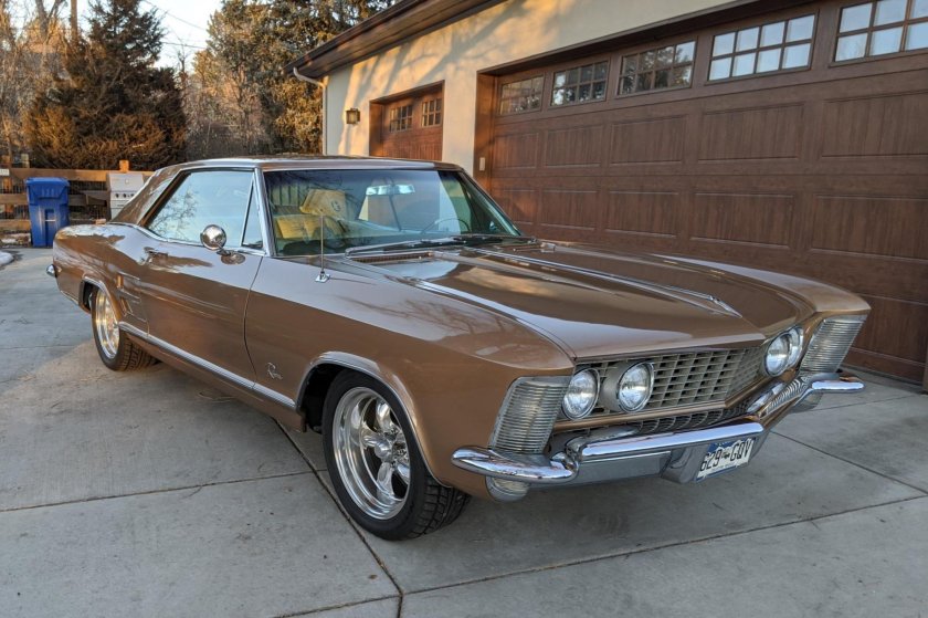 Buick riviera 1965