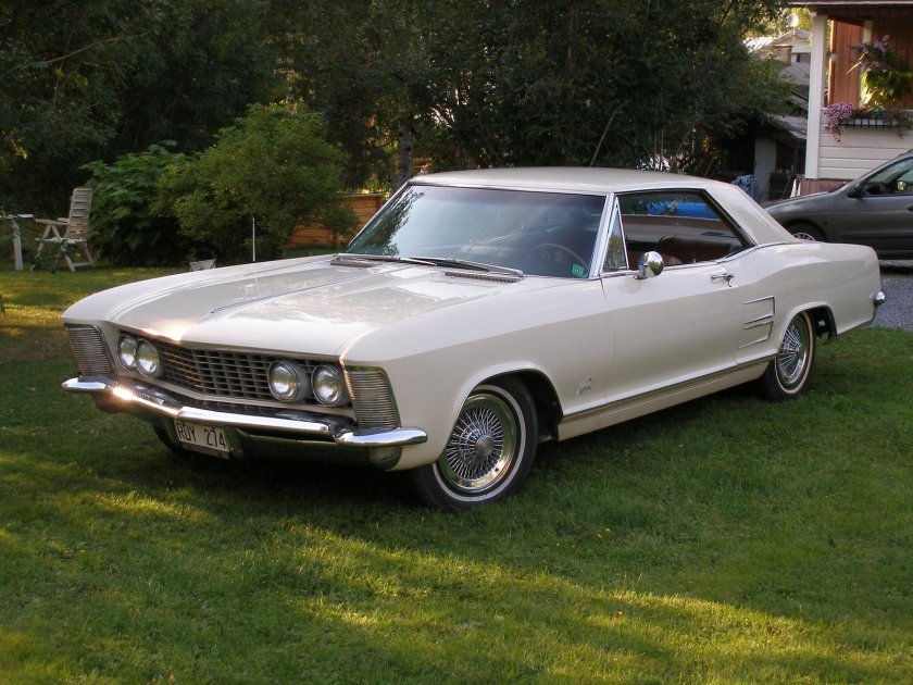 Buick Riviera 1976