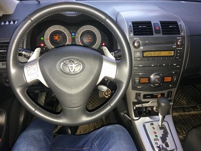Тойота Королла 2008 автомат