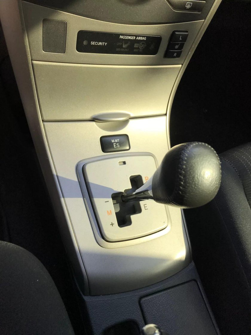 Тойота Королла 2008 автомат