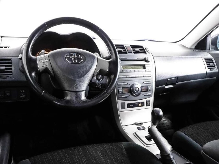 Тойота королла 2007