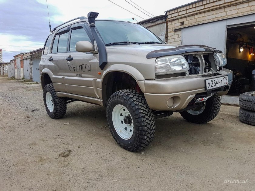 Сузуки эскудо на 31 колесах