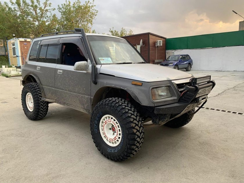 Сузуки эскудо на 31 колесах