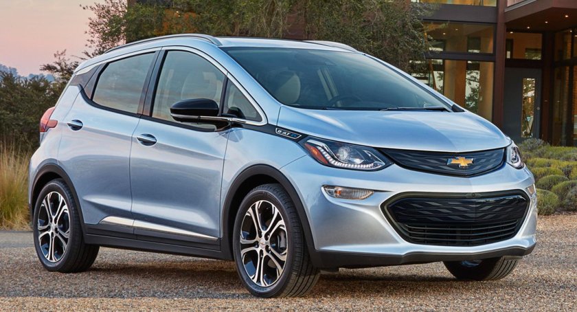 Chevrolet Bolt электромобиль