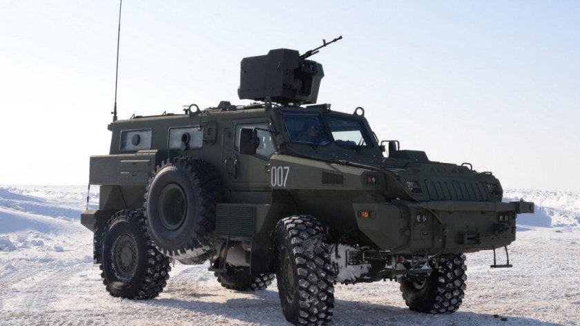 Бронированная колесная машина Арлан