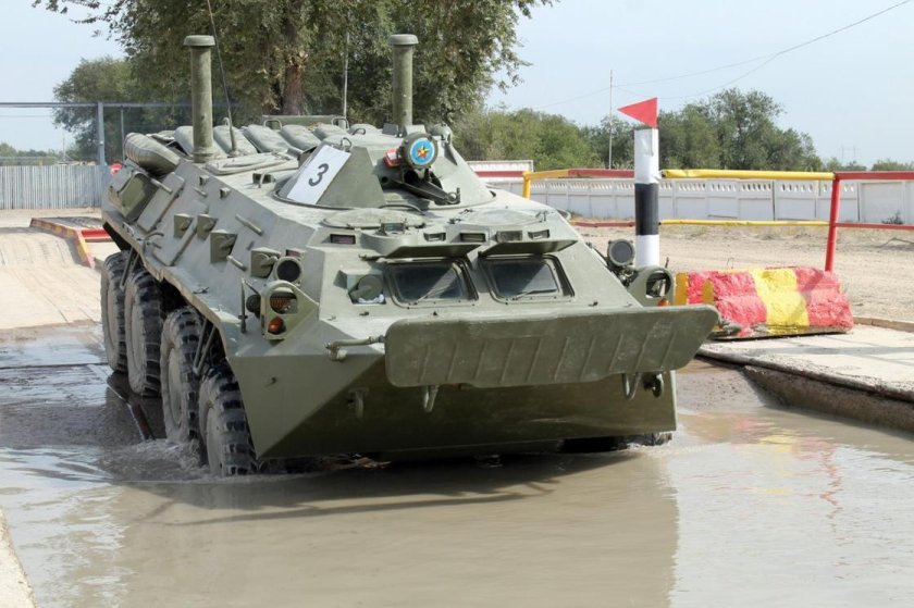 Вождение БТР 80