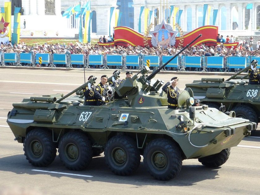 БТР-82 бронетранспортёр