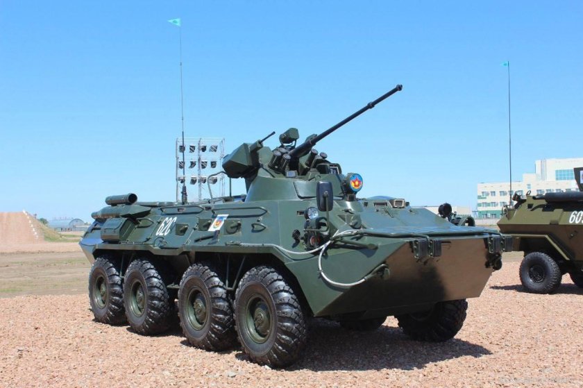 БТР-82 бронетранспортёр