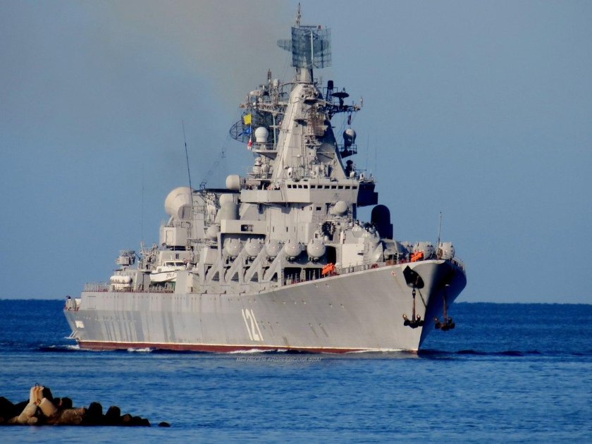 Флагман черноморского флота ракетный крейсер москва
