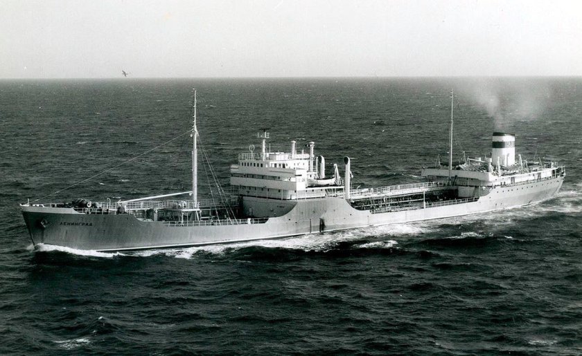 Танкер Ленинград