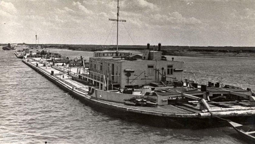 Нефтеналивные баржи Шухова