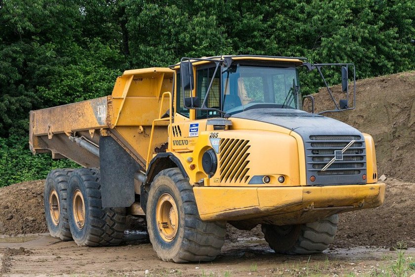 Думпер Вольво а30