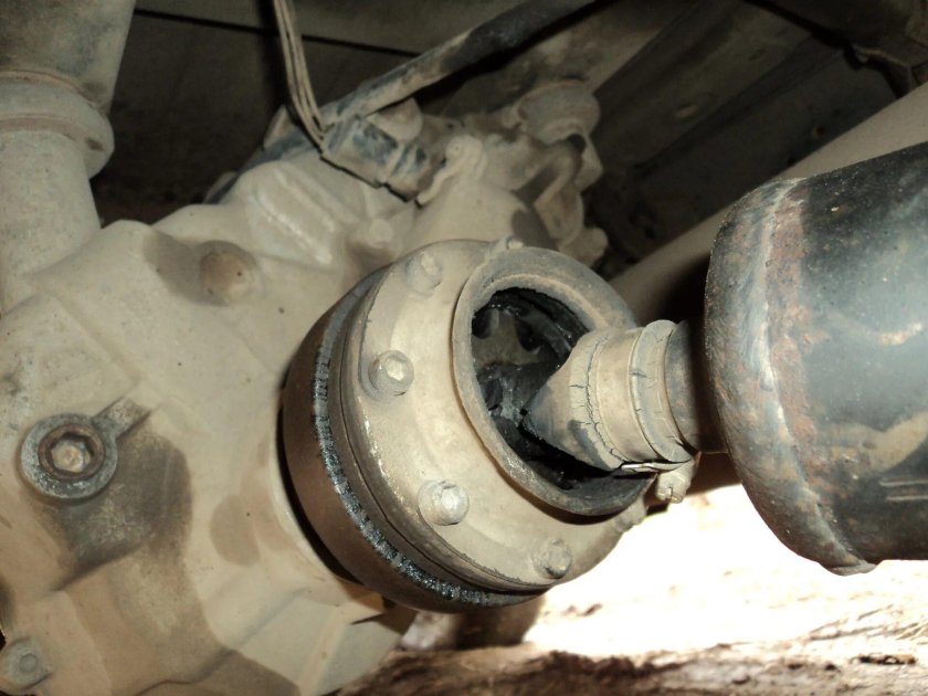 Пыльник шруса карданного вала Соболь 4х4