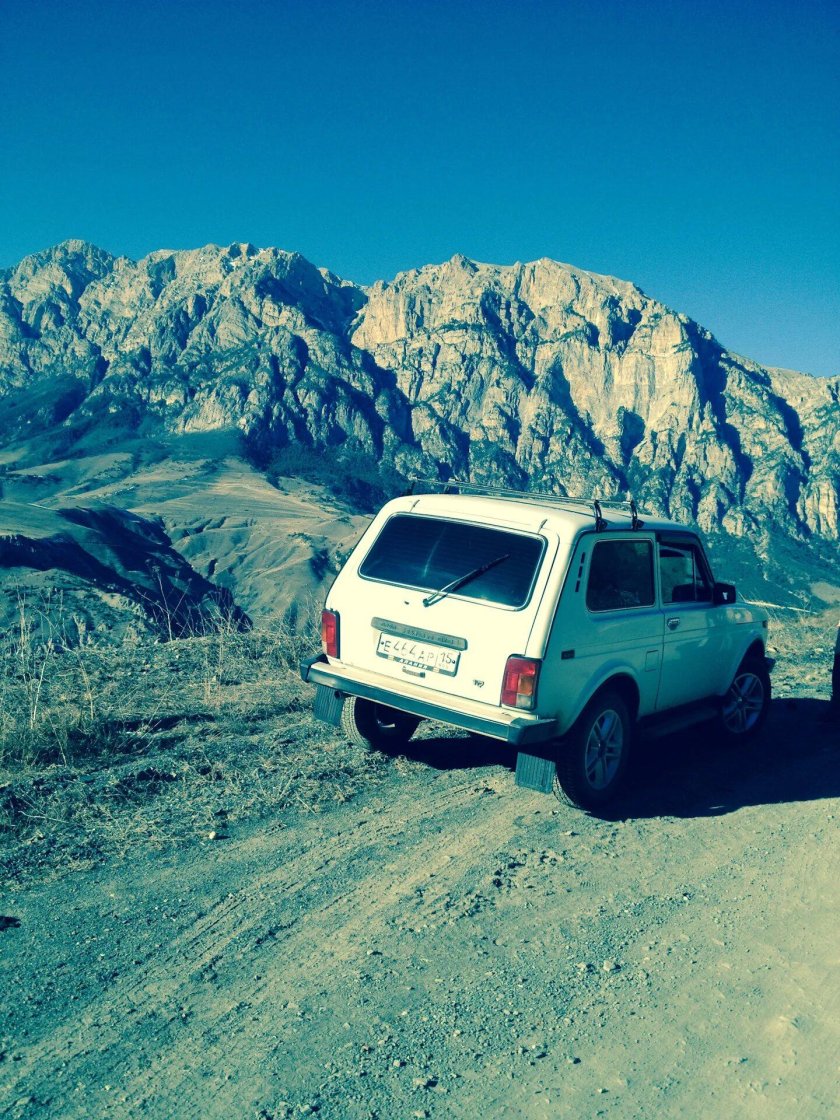 Нива в горах